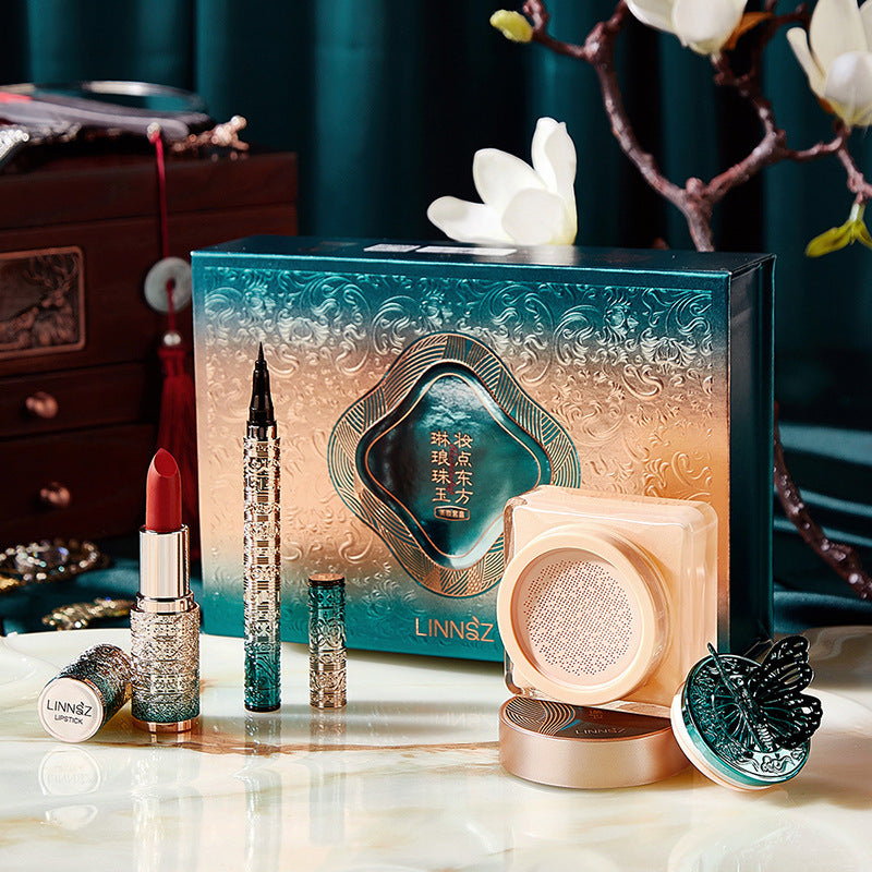 Radiant Jade Makeup Set - Urban Nomads